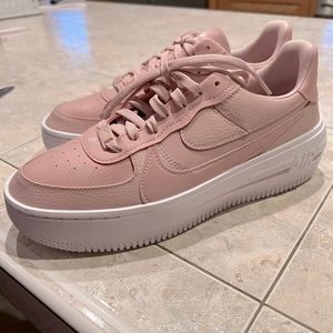 Air Force 1 pink platform